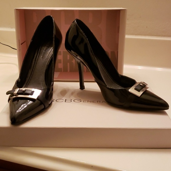 Black heels - Picture 2 of 4